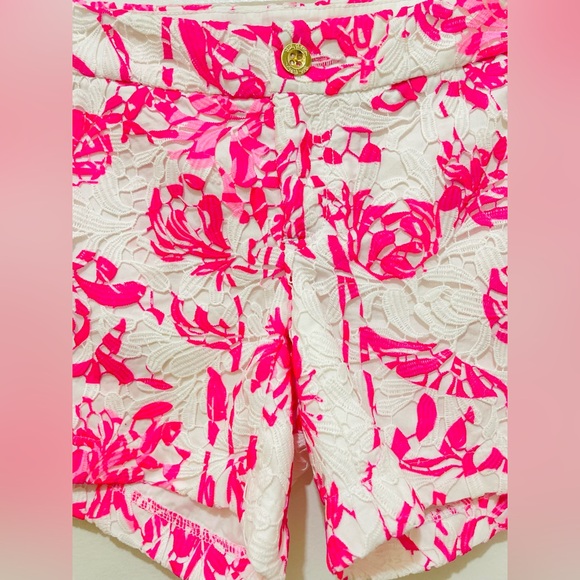 NEW LILLY PULITZER RESORT WHITE CALIENTE KELLY LACE SHORTS SIZE 00. - Picture 5 of 17